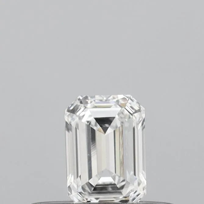 0.22ct Emerald Lab Grown Diamond (Colour E, Clarity VVS2, IGI Certified)