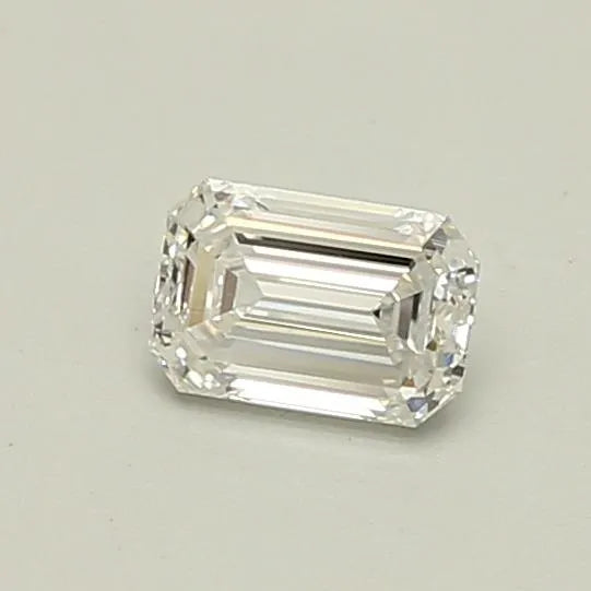 0.40ct Emerald Natural Diamond (Colour F, Clarity VVS1, GIA Certified)