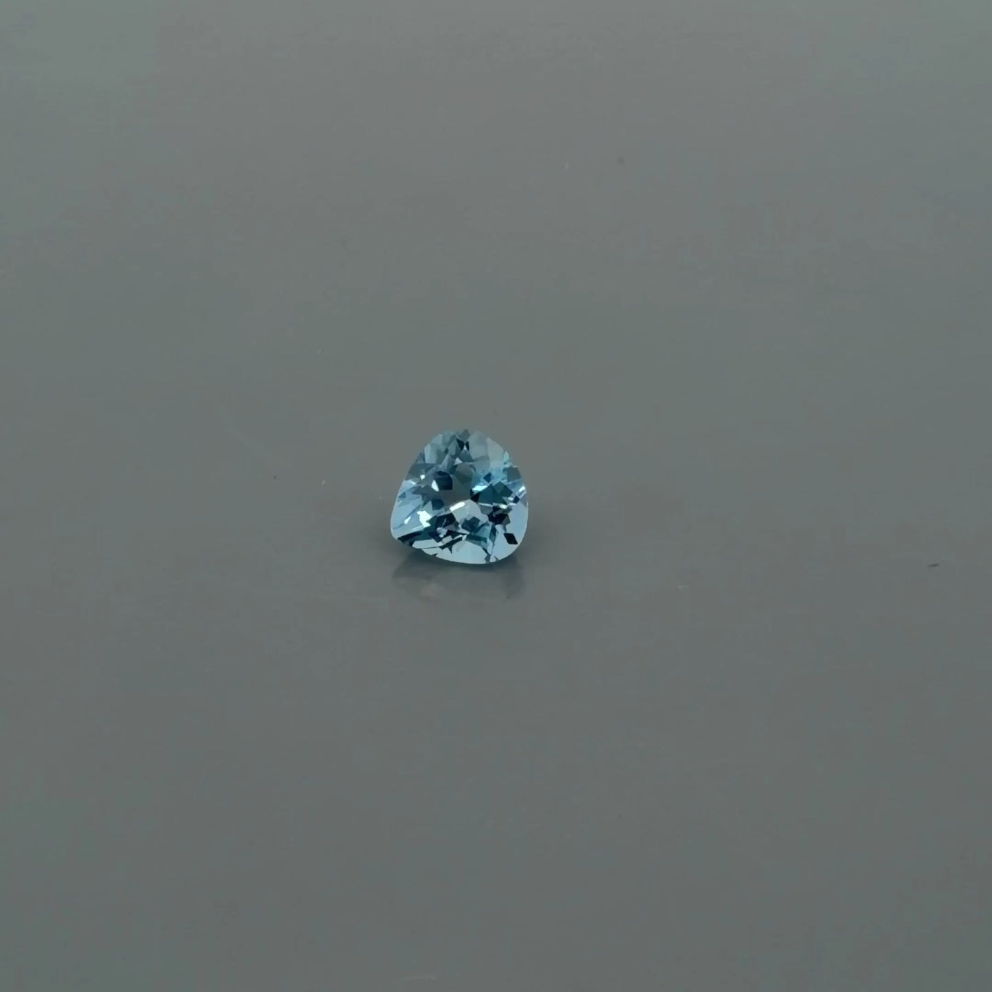0.45ct Pear Natural Aquamarine (Colour Blue, Clarity Eye Clean, Cut Faceted)