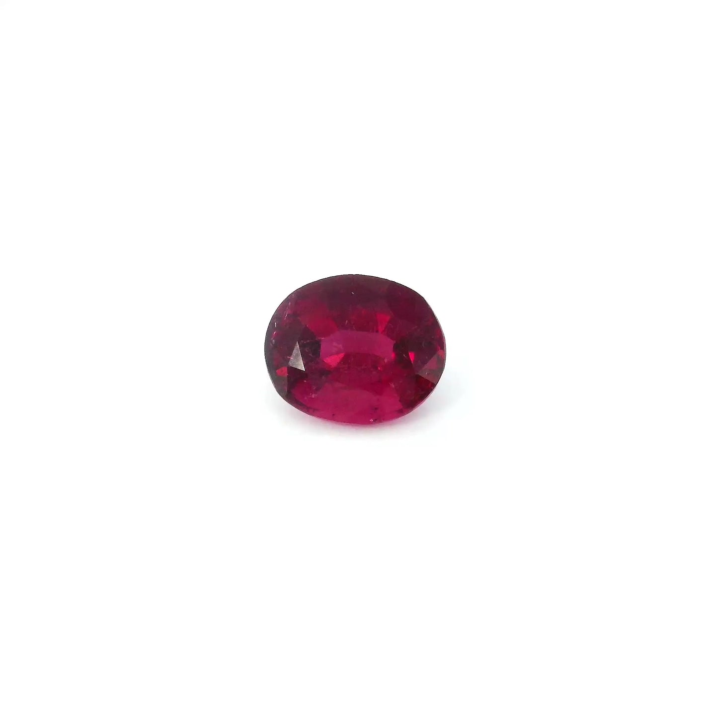 0.76ct Oval Natural Tourmaline (Colour Red, Clarity Slightly Included, Cut Faceted)