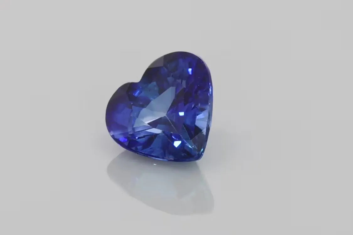 2.01ct Heart Natural Sapphire (Colour Blue, Clarity Eye Clean, Cut Faceted)