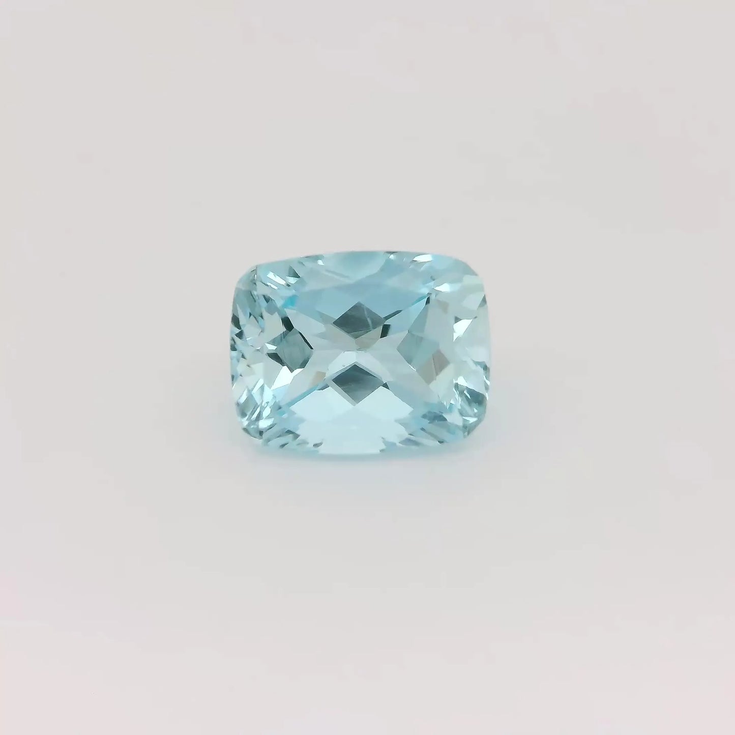 2.23ct Cushion Natural Aquamarine (Colour Blue, Clarity Eye Clean, Cut Faceted)