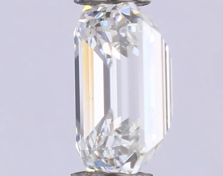 0.41ct Emerald Natural Diamond (Colour I, Clarity VS2, GIA Certified)