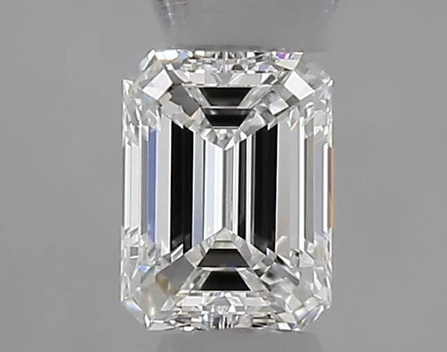 0.23ct Emerald Natural Diamond (Colour E, Clarity VVS2, GIA Certified)