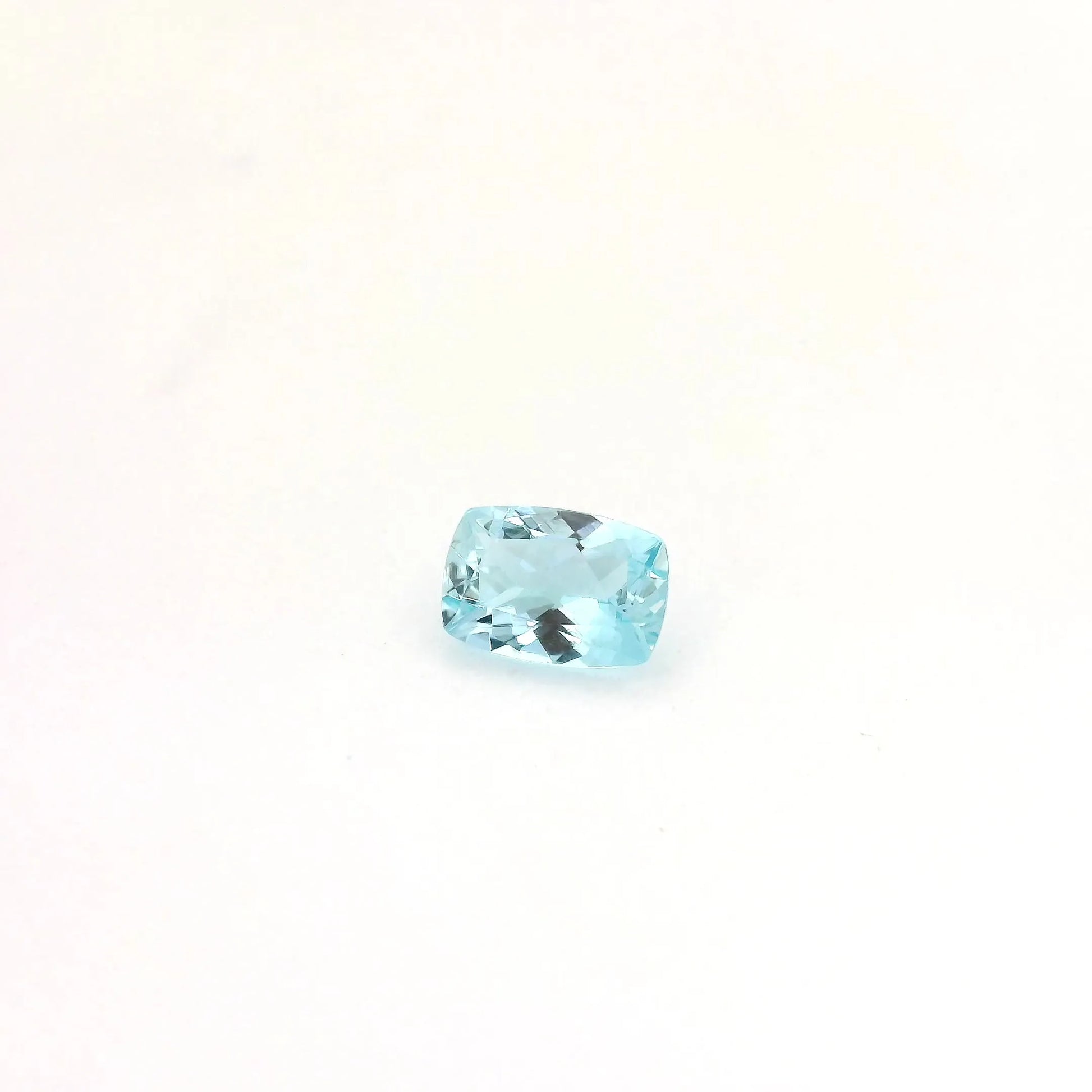 0.45ct Cushion Natural Aquamarine (Colour Blue, Clarity Eye Clean, Cut Faceted)