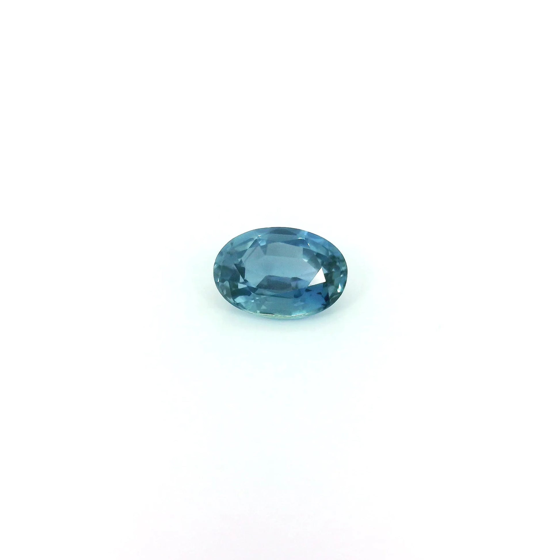0.62ct Oval Natural Sapphire (Colour Blue, Clarity Slightly Included, Cut Faceted)