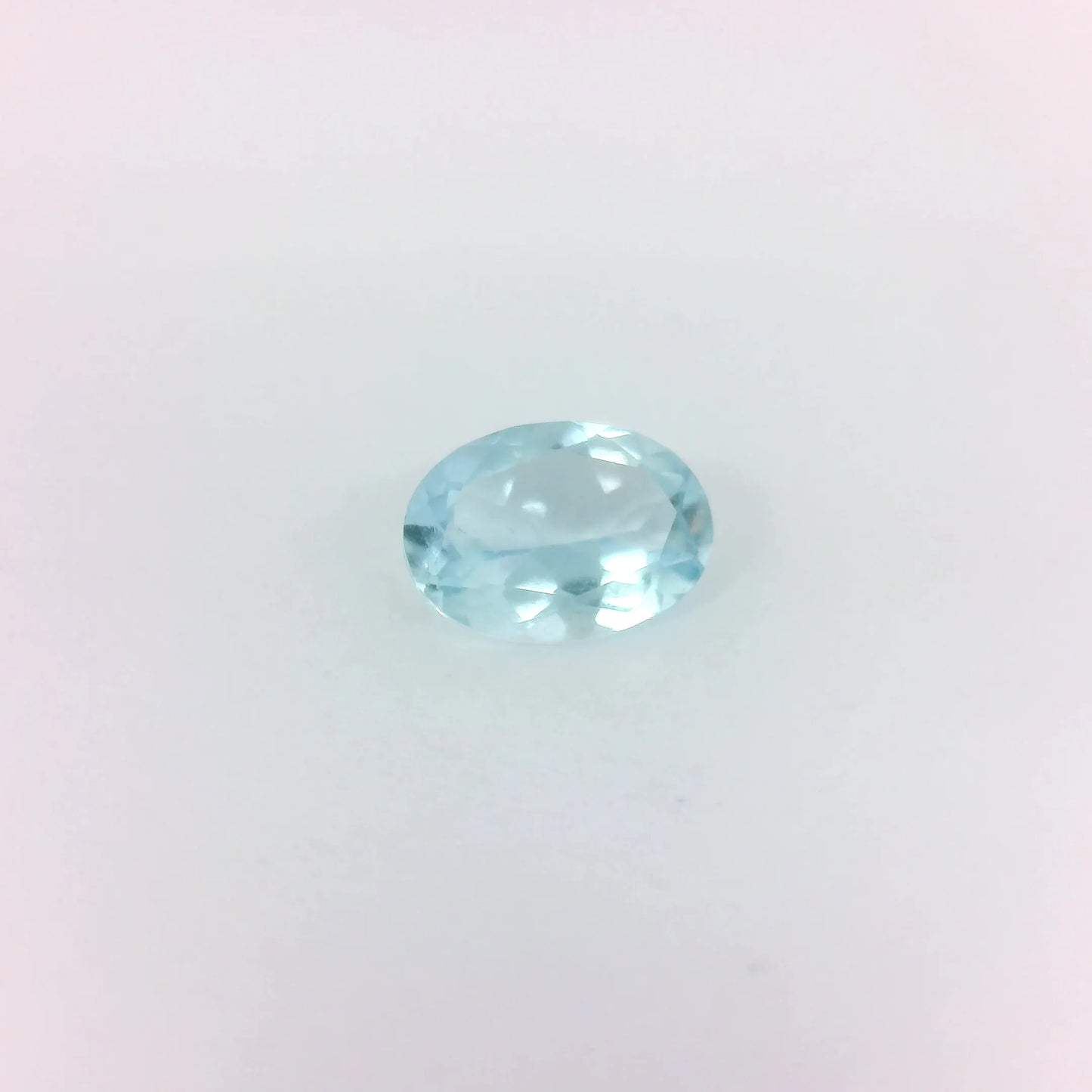0.65ct Oval Natural Aquamarine (Colour Blue, Clarity Eye Clean, Cut Faceted)
