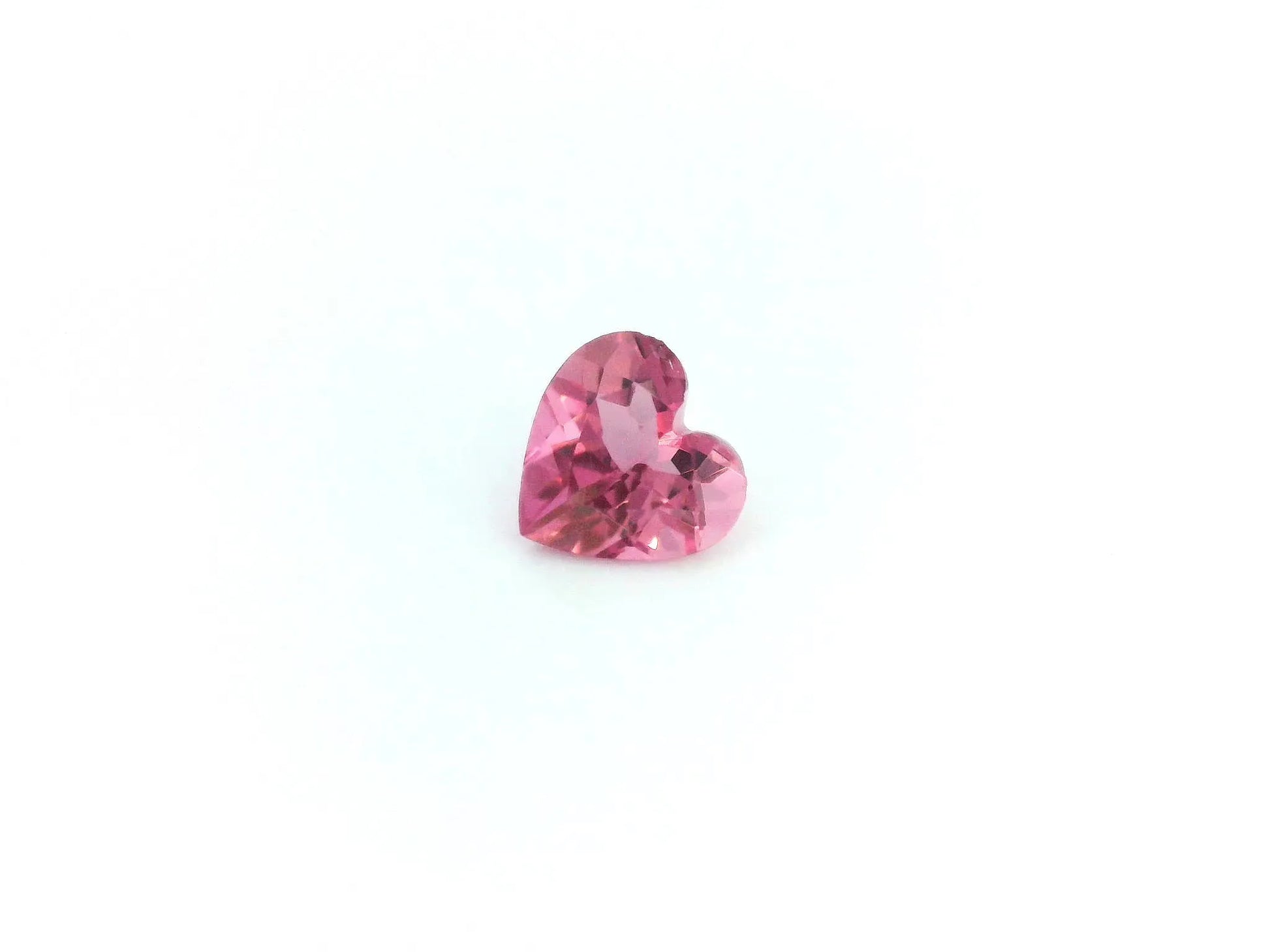 0.68ct Heart Natural Tourmaline (Colour Pink, Clarity Eye Clean, Cut Faceted)