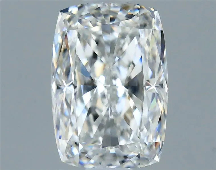 0.70ct Cushion brilliant Natural Diamond (Colour E, Clarity VVS2, GIA Certified)
