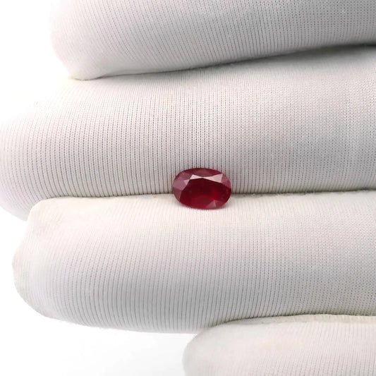 0.79ct Oval Natural Ruby (Colour Red, Clarity Slightly Included, Cut Faceted)