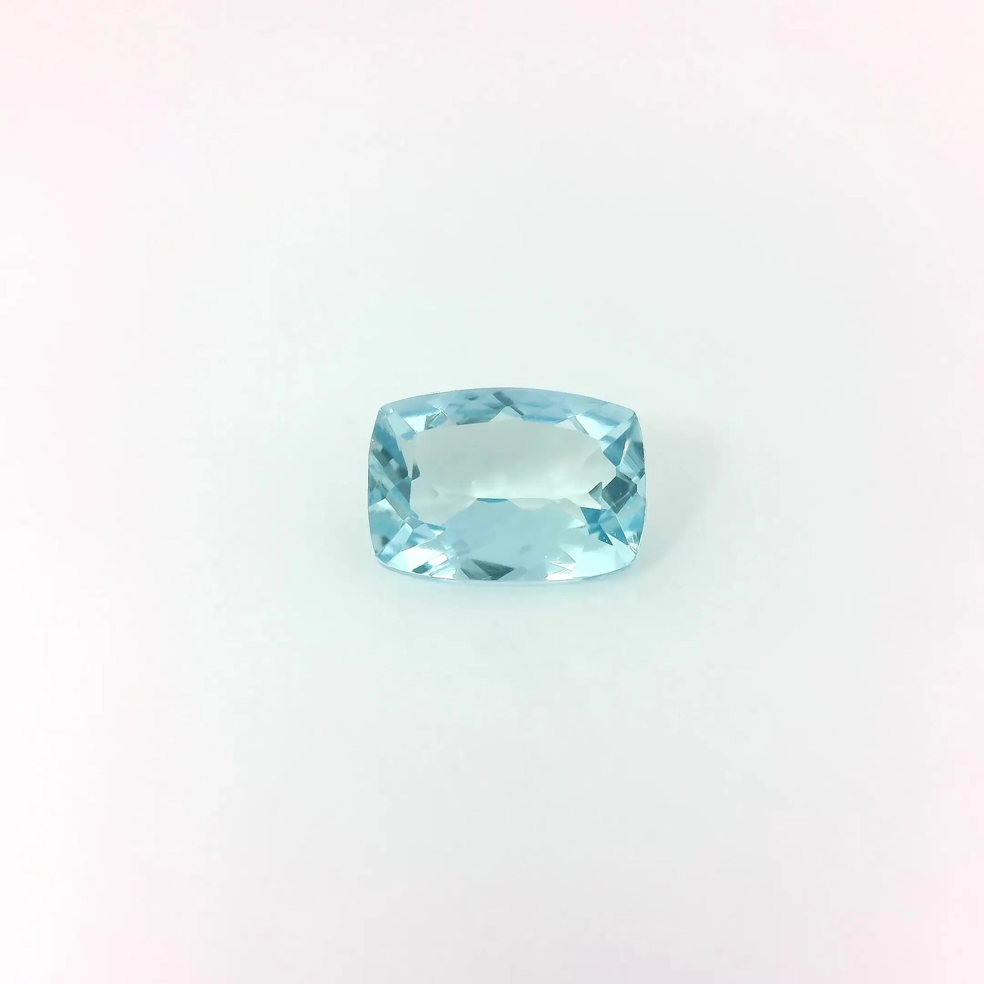 0.82ct Cushion Natural Aquamarine (Colour Blue, Clarity Eye Clean, Cut Faceted)