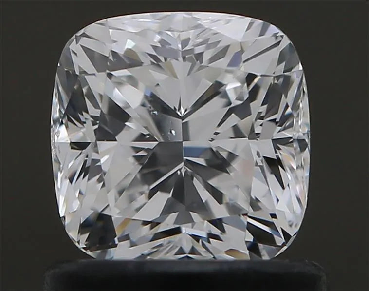 0.90ct Cushion modified Natural Diamond (Colour E, Clarity SI1, GIA Certified)