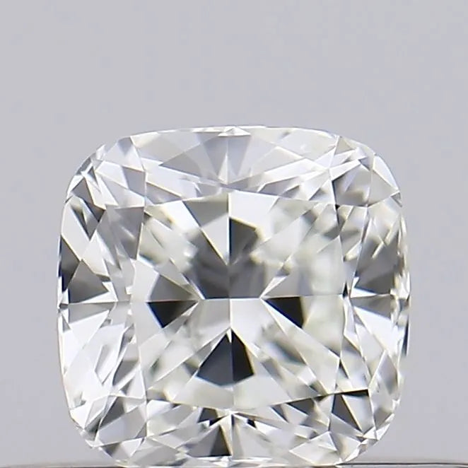 0.32ct Cushion modified Natural Diamond (Colour J, Clarity VVS2, GIA Certified)