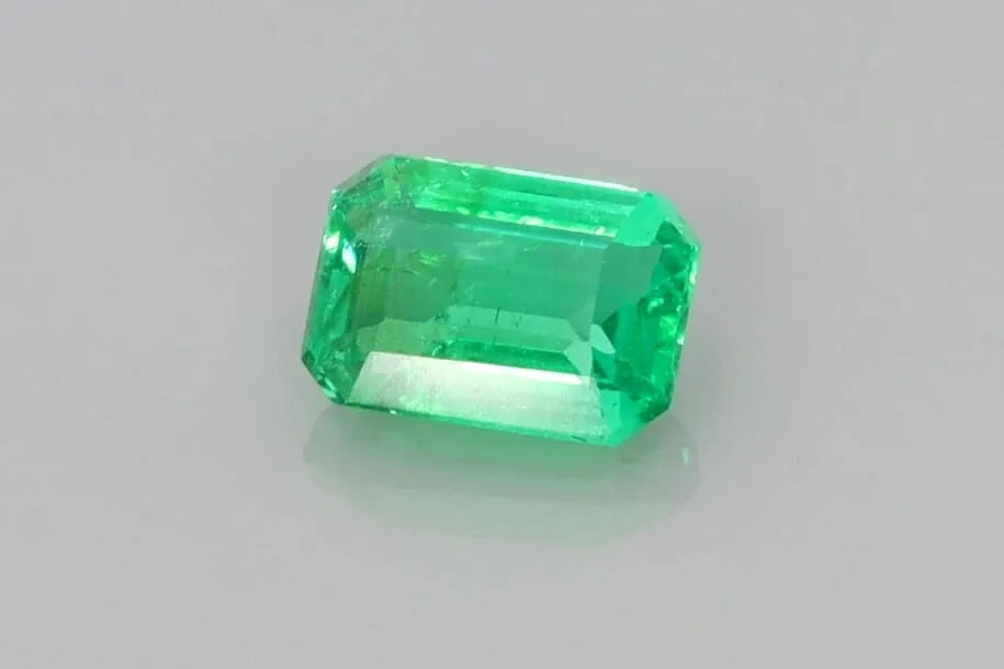 1.02ct Emerald Natural Emerald (Colour Green, Clarity Slightly Included, Cut Faceted)