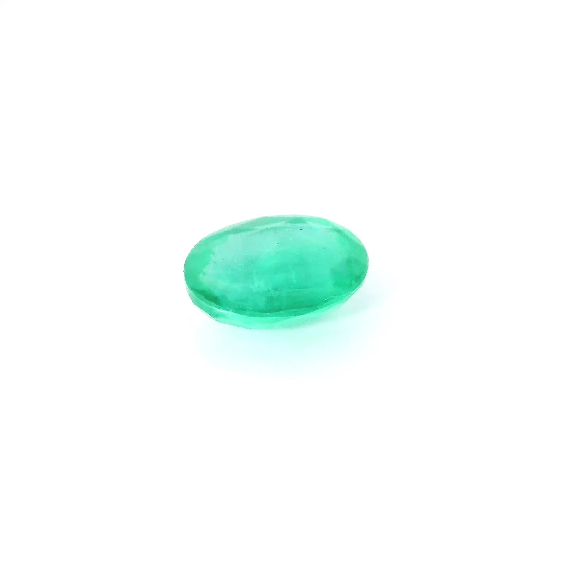 1.25ct Oval Natural Emerald (Colour Green, Clarity Moderately Included, Cut Faceted)