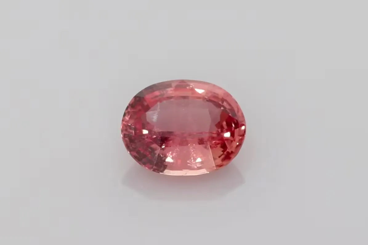 1.54ct Oval Natural Sapphire (Colour Orange, Clarity Eye Clean, Cut Faceted)