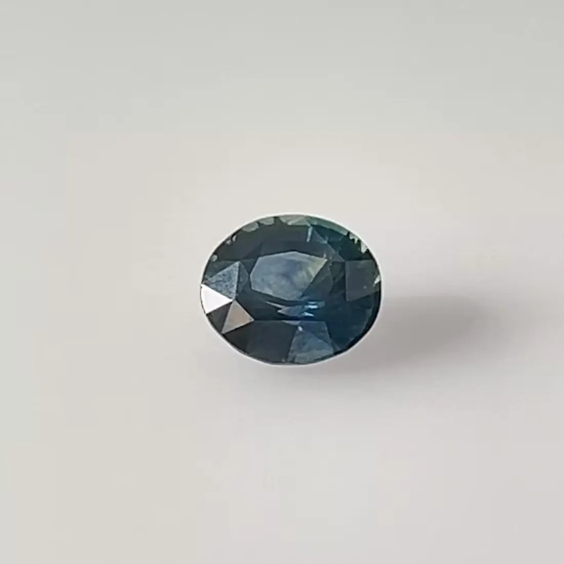 1.67ct Oval Natural Sapphire (Colour Teal, Clarity Eye Clean, Cut Faceted)
