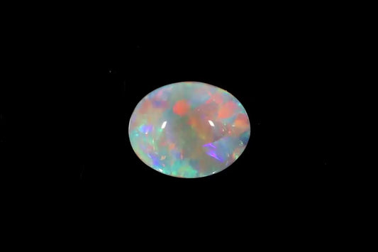 1.69ct Oval Natural Opal (Colour White, Clarity Eye Clean, Cut Faceted)