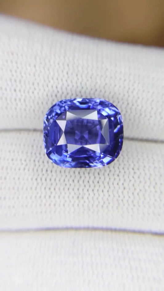 10.03ct Cushion Natural Sapphire (Colour Blue, Clarity Eye Clean, Cut Faceted)