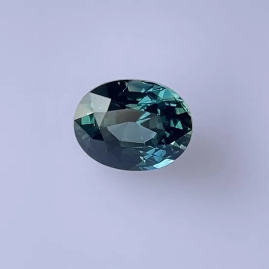 1.57ct Oval Natural Sapphire (Colour Multicolor, Clarity Eye Clean, Cut Faceted)