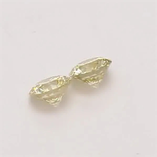 0.15ct Round Natural Diamond (Colour Light Yellow, Clarity VS1, Cut VG, GIA Certified)