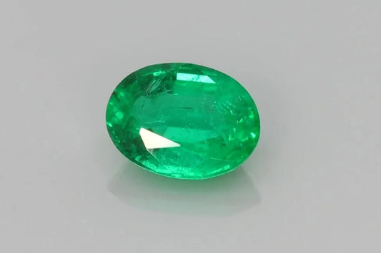 1.21ct Oval Natural Emerald (Colour Green, Clarity Slightly Included, Cut Faceted)