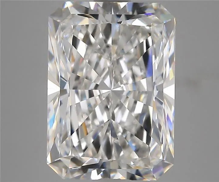4.85ct Radiant Lab Grown Diamond (Colour D, Clarity VVS2, IGI Certified)