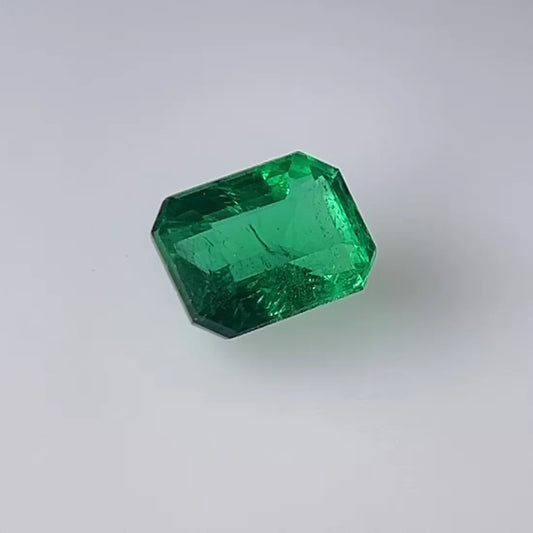 2.10ct Emerald Natural Emerald (Colour Green, Clarity Slightly Included, Cut Faceted)