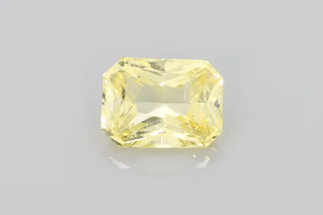 2.29ct Emerald Natural Sapphire (Colour Yellow, Clarity Eye Clean, Cut Faceted)