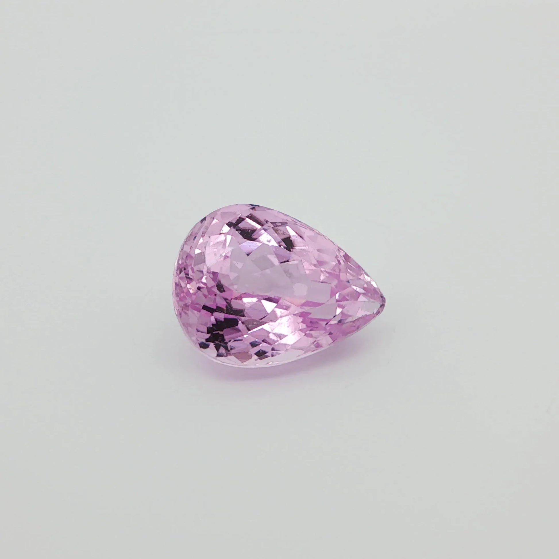 24.72ct Pear Natural Kunzite (Colour Pink, Clarity Eye Clean, Cut Faceted)