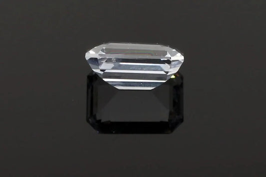 2.06ct Emerald Natural Sapphire (Colour White, Clarity Eye Clean, Cut Faceted)