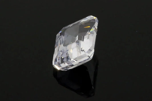3.05ct Emerald Natural Sapphire (Colour White, Clarity Slightly Included, Cut Faceted)