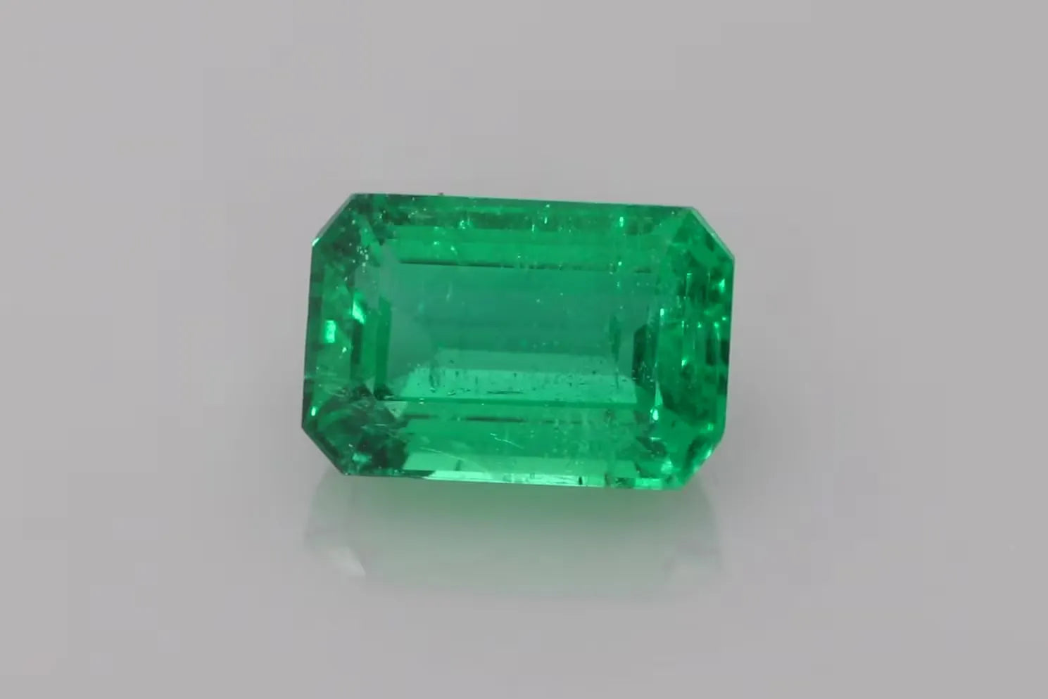 3.50ct Emerald Natural Emerald (Colour Green, Clarity Slightly Included, Cut Faceted)
