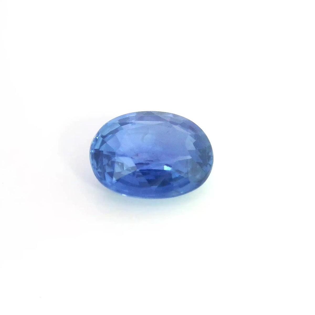 3.52ct Oval Natural Sapphire (Colour Blue, Clarity Slightly Included, Cut Faceted)