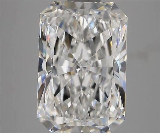 4.32ct Radiant Lab Grown Diamond (Colour E, Clarity VVS1, IGI Certified)