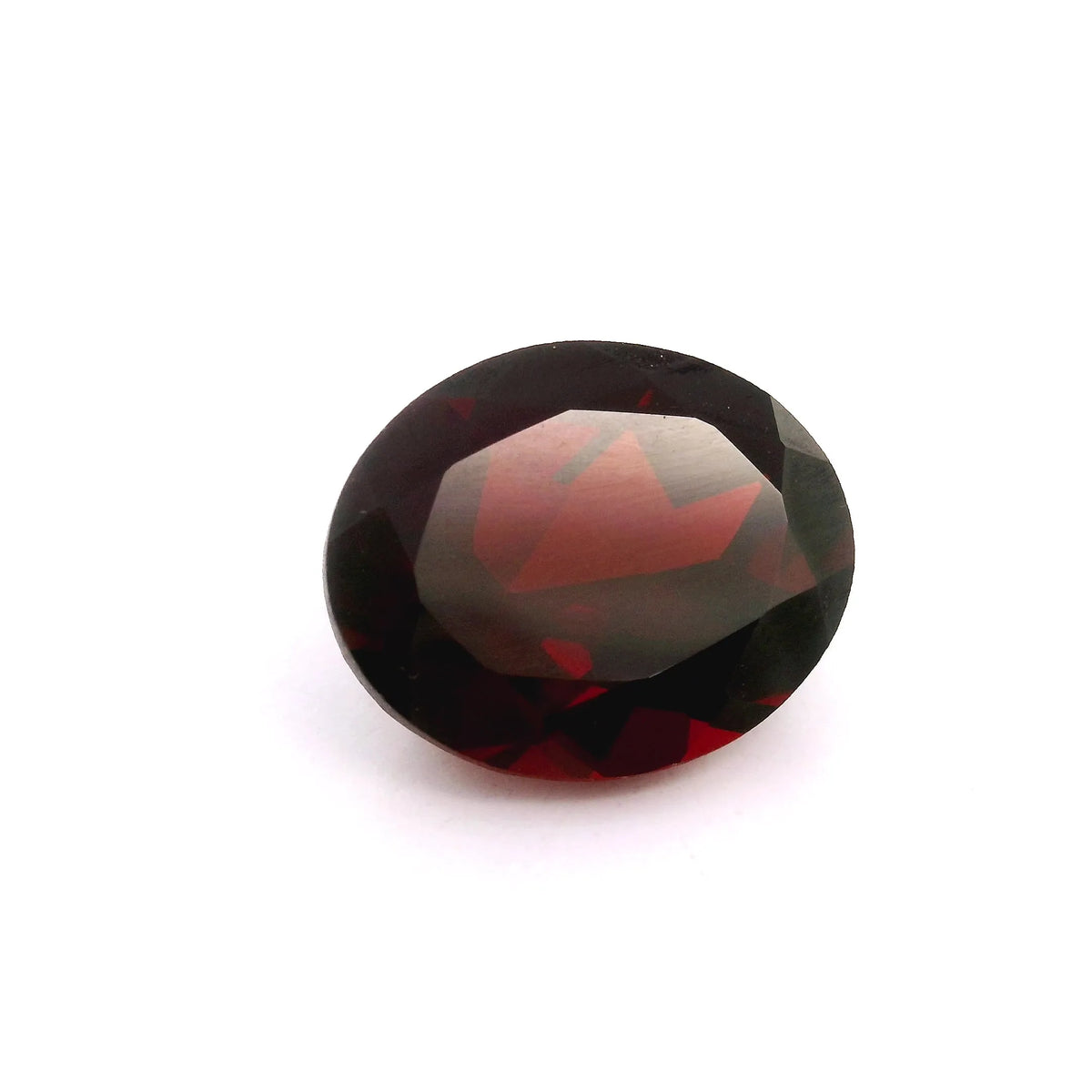 6.02ct Oval Natural Garnet (Colour Red, Clarity Eye Clean, Cut Faceted)