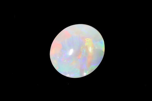6.66ct Oval Natural Opal (Colour White, Clarity Eye Clean, Cut Faceted)