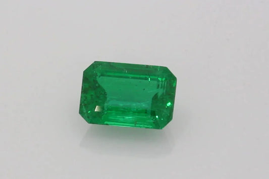 6.68ct Emerald Natural Emerald (Colour Green, Clarity Slightly Included, Cut Faceted)