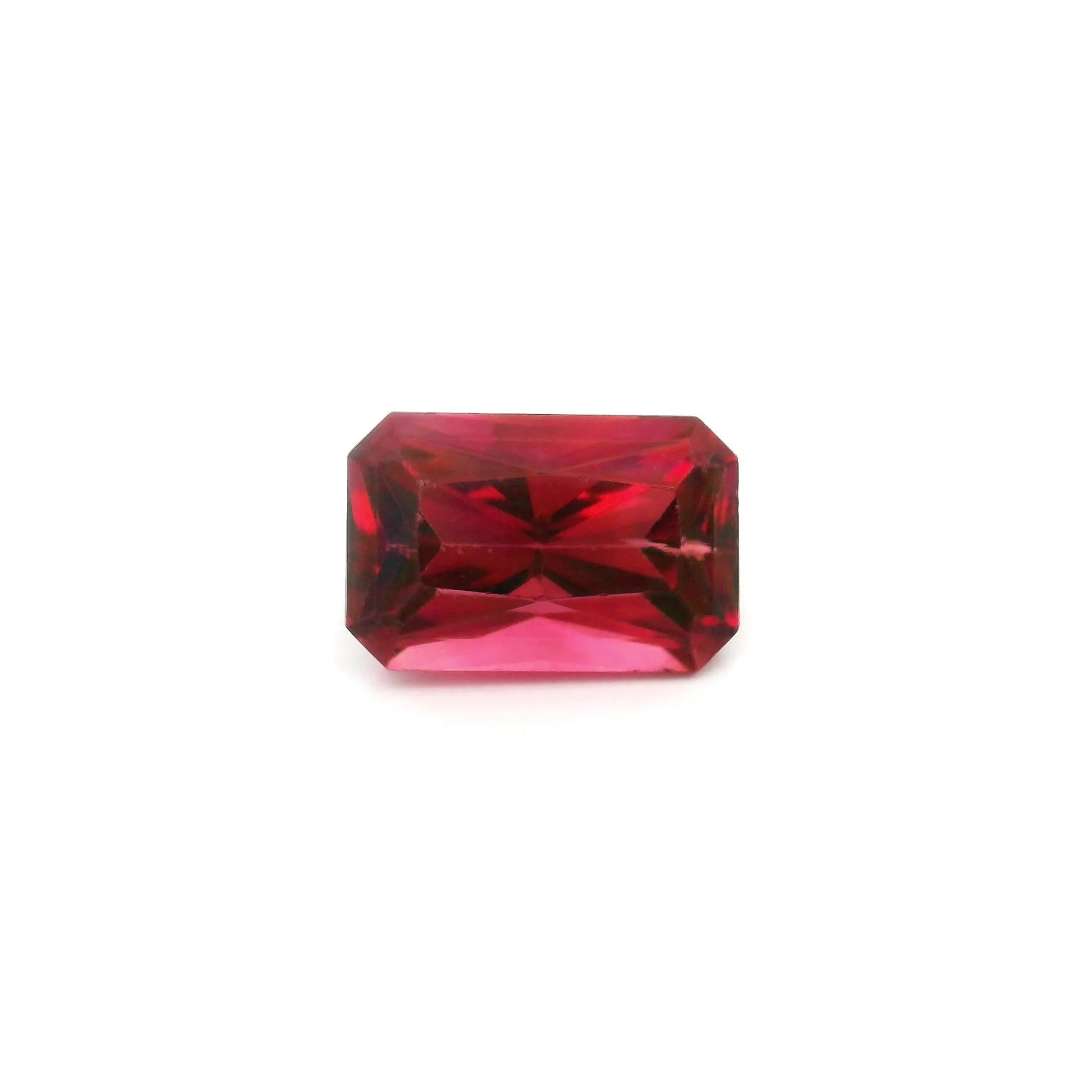 6.69ct Octagonal Natural Tourmaline (Colour Pink, Clarity Slightly Included, Cut Faceted)